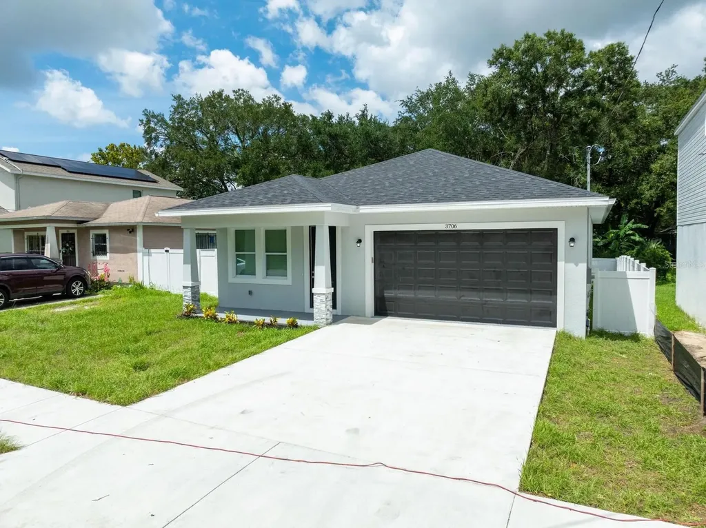 3706 Wiggins Leaf Street Tampa FL 33619