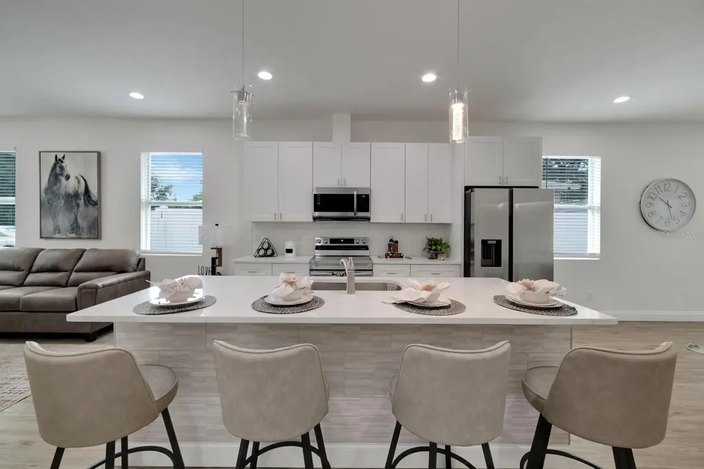 3706 Wiggins Leaf Street Tampa FL 33619