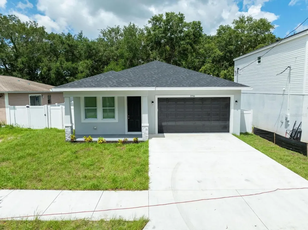 3706 Wiggins Leaf Street Tampa FL 33619