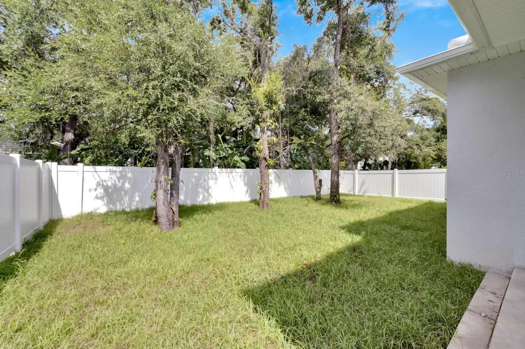 3706 Wiggins Leaf Street Tampa FL 33619
