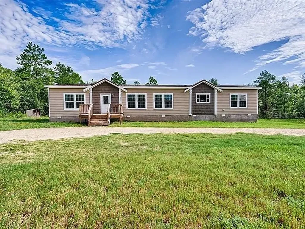 10531 NE 93rd Lane Bronson FL 32621