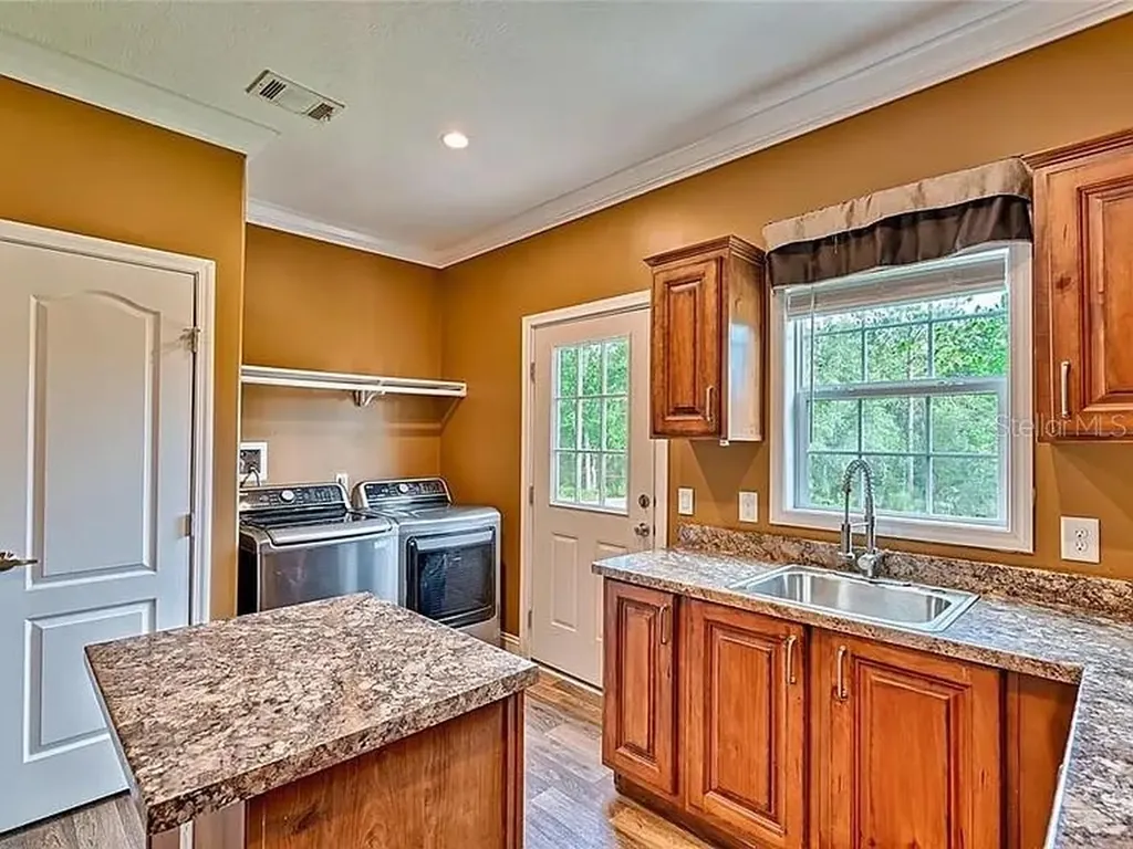 10531 NE 93rd Lane Bronson FL 32621