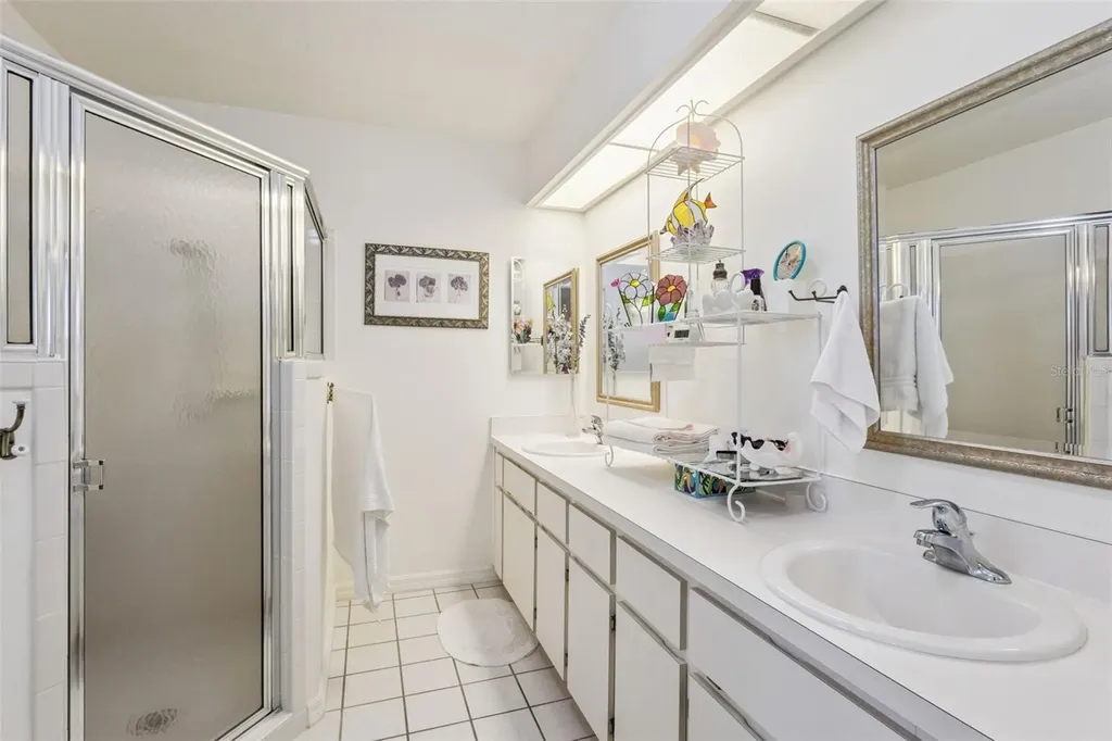 27110 Racquet Circle Leesburg FL 34748