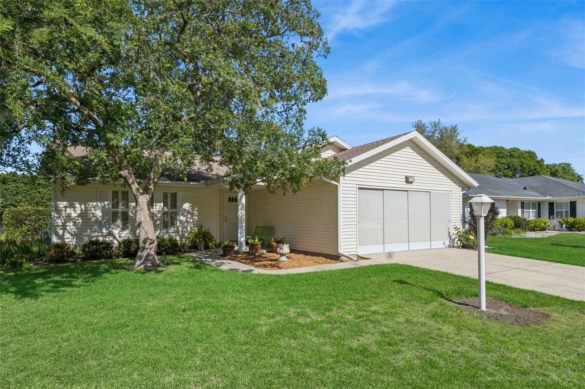 27110 Racquet Circle Leesburg FL 34748