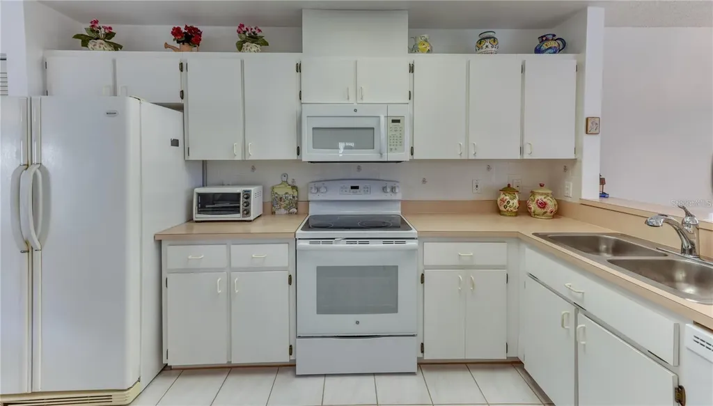 718 Lighthouse Drive Tarpon Springs FL 34689