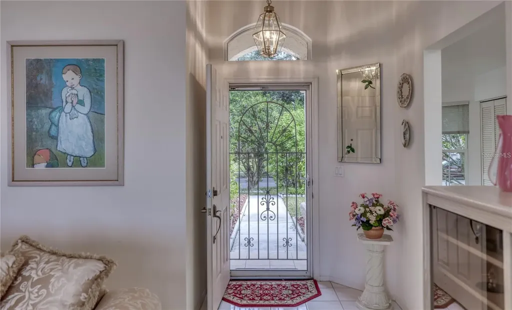 718 Lighthouse Drive Tarpon Springs FL 34689