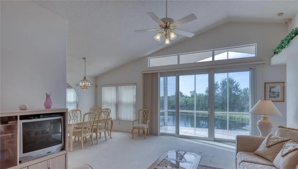 718 Lighthouse Drive Tarpon Springs FL 34689