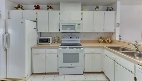 718 Lighthouse Drive Tarpon Springs FL 34689