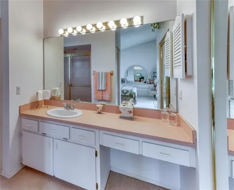 718 Lighthouse Drive Tarpon Springs FL 34689