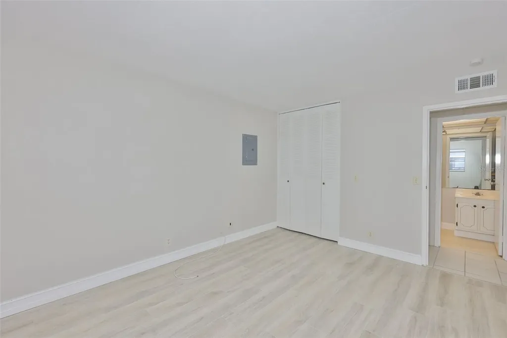 202 Bedford Street Sun City Center FL 33573