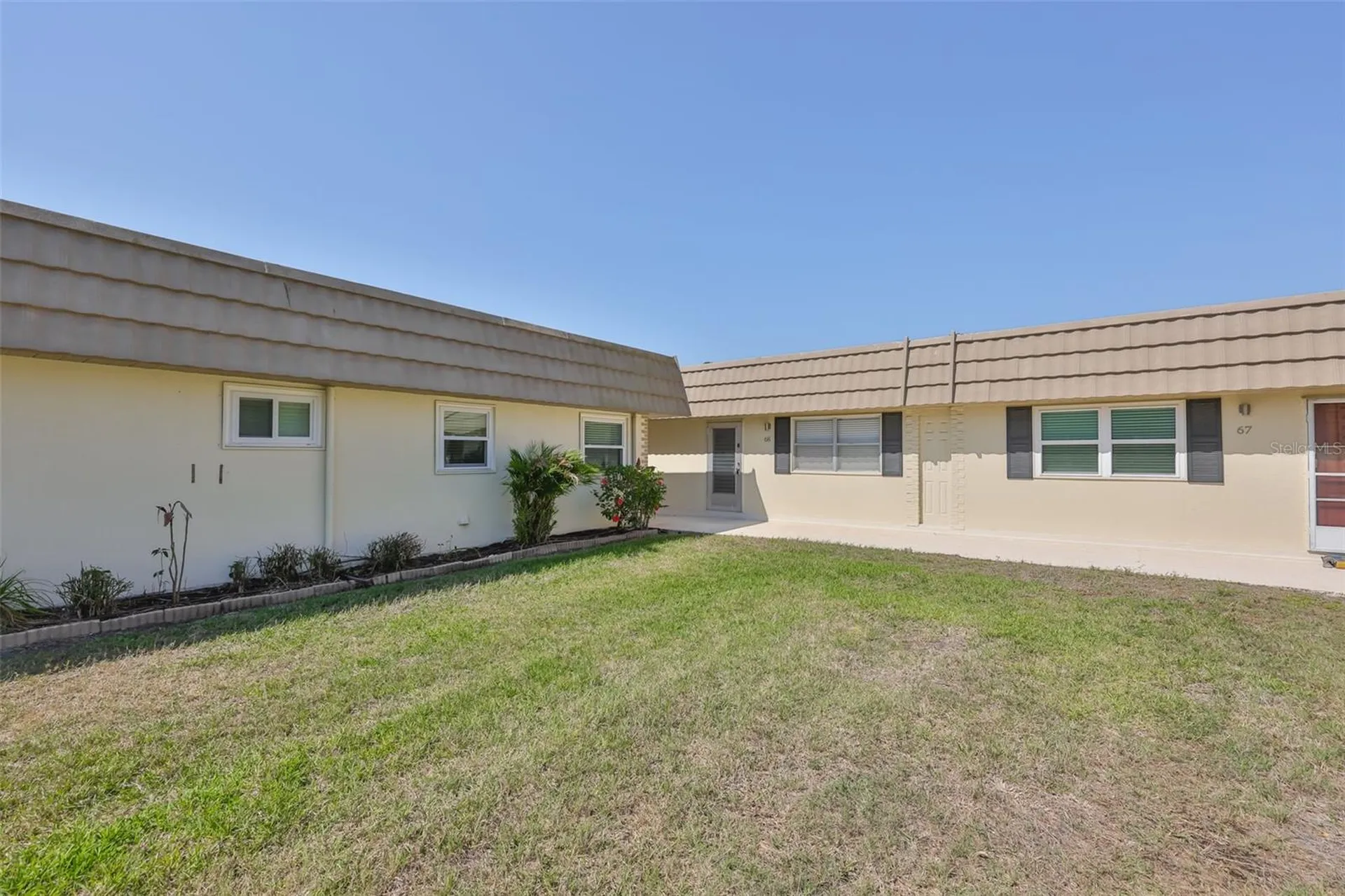 202 Bedford Street Sun City Center FL 33573