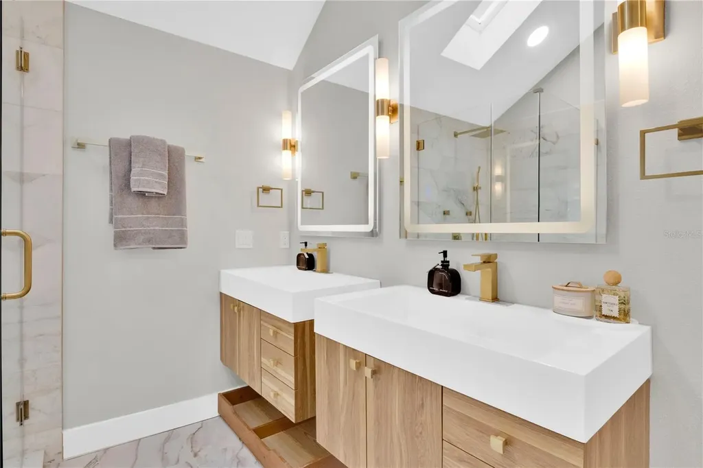 109 E 12th Avenue Windermere FL 34786