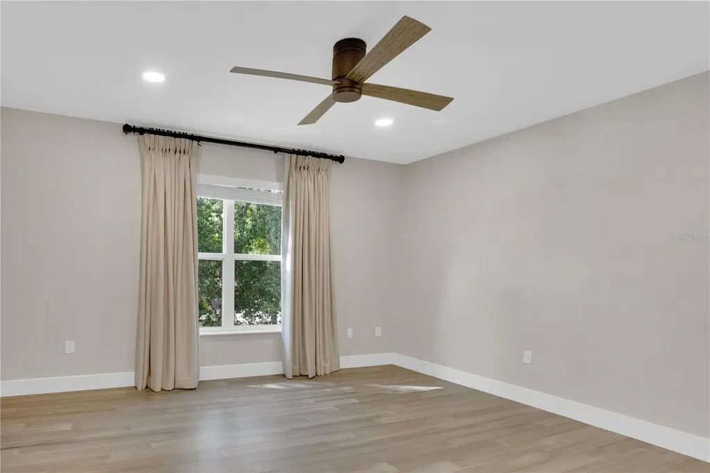 109 E 12th Avenue Windermere FL 34786