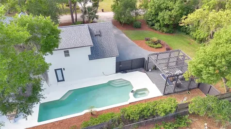 109 E 12th Avenue Windermere FL 34786
