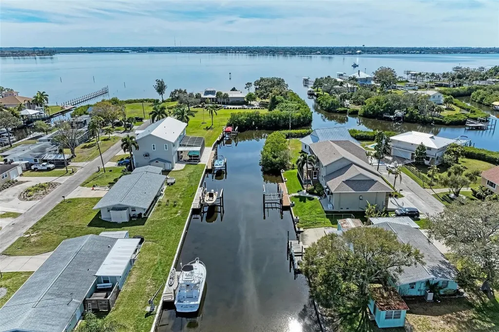 3311 Water Street Ellenton FL 34222