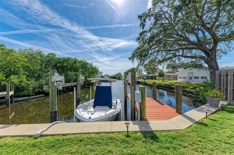 3311 Water Street Ellenton FL 34222