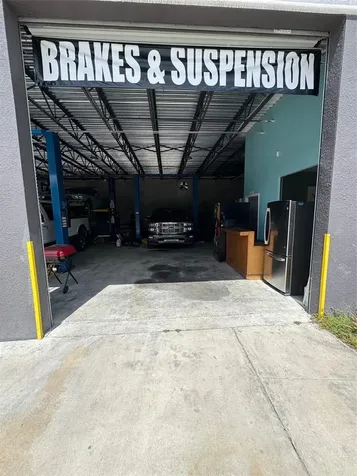 4825 Old Winter Garden Road Orlando FL 32811