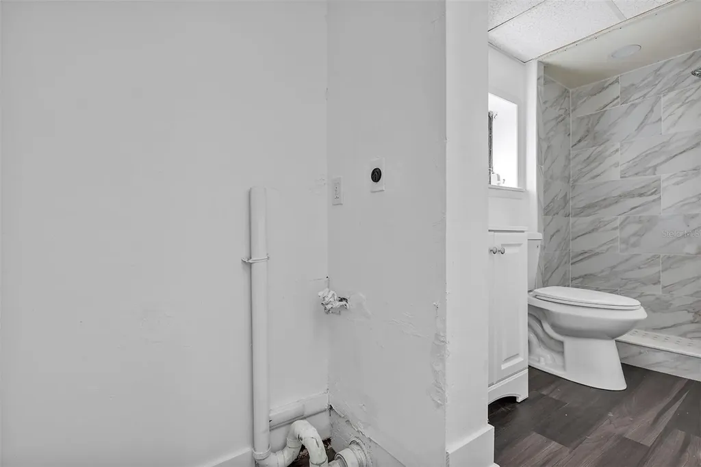 2027 1/2 30th Avenue Bottom Unit N St Petersburg FL 33713