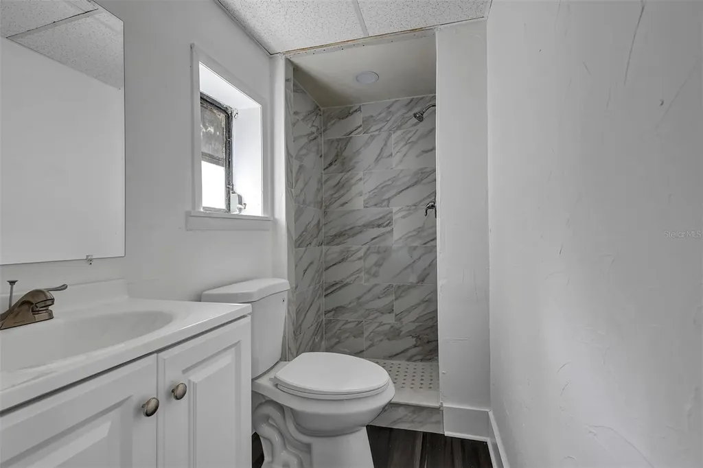 2027 1/2 30th Avenue Bottom Unit N St Petersburg FL 33713