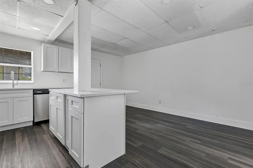 2027 1/2 30th Avenue Bottom Unit N St Petersburg FL 33713