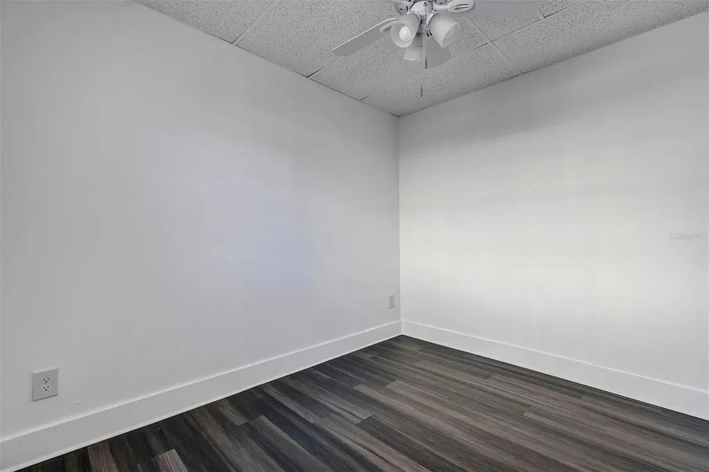 2027 1/2 30th Avenue Bottom Unit N St Petersburg FL 33713