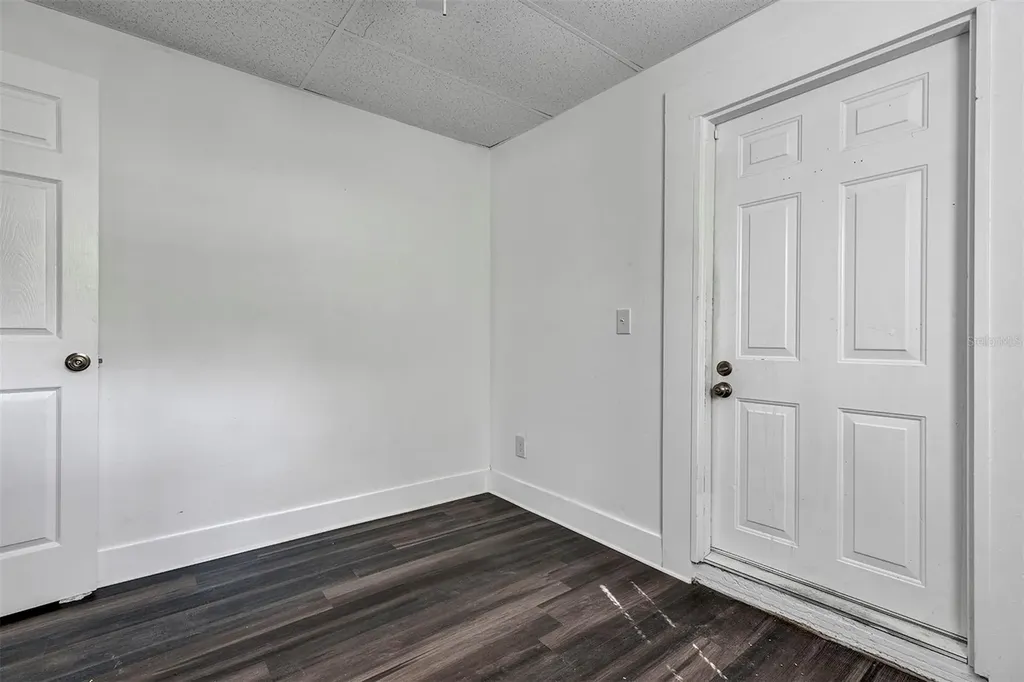2027 1/2 30th Avenue Bottom Unit N St Petersburg FL 33713