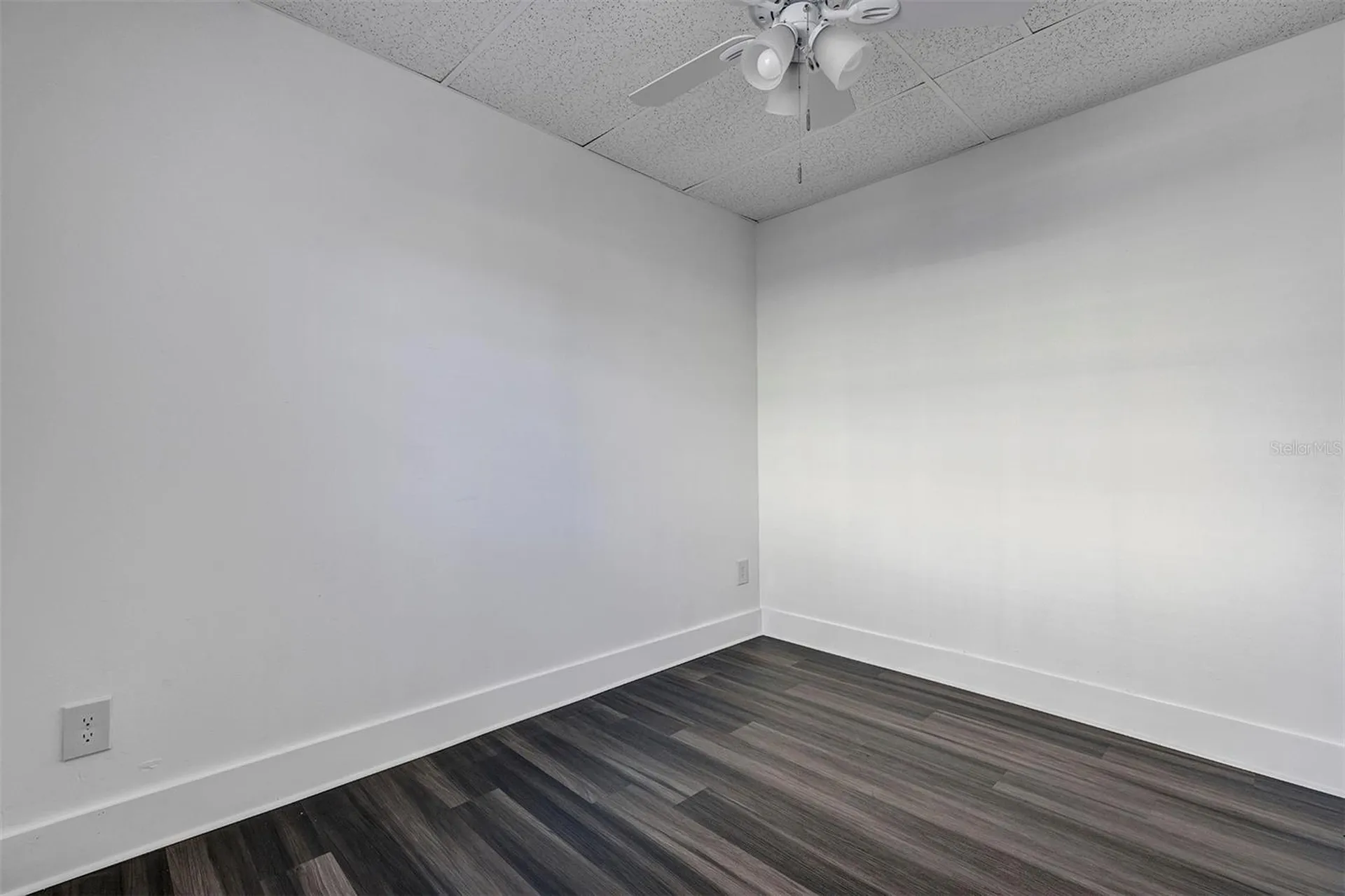 2027 1/2 30th Avenue Bottom Unit N St Petersburg FL 33713