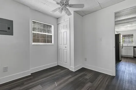 2027 1/2 30th Avenue Bottom Unit N St Petersburg FL 33713