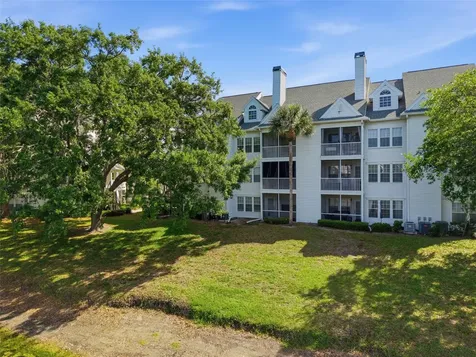 3300 Haviland Court Palm Harbor FL 34684