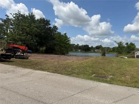 257 Lake Lane Debary FL 32713
