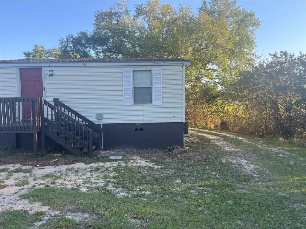 142 Winston Avenue Lake Wales FL 33853