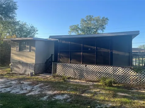 142 Winston Avenue Lake Wales FL 33853