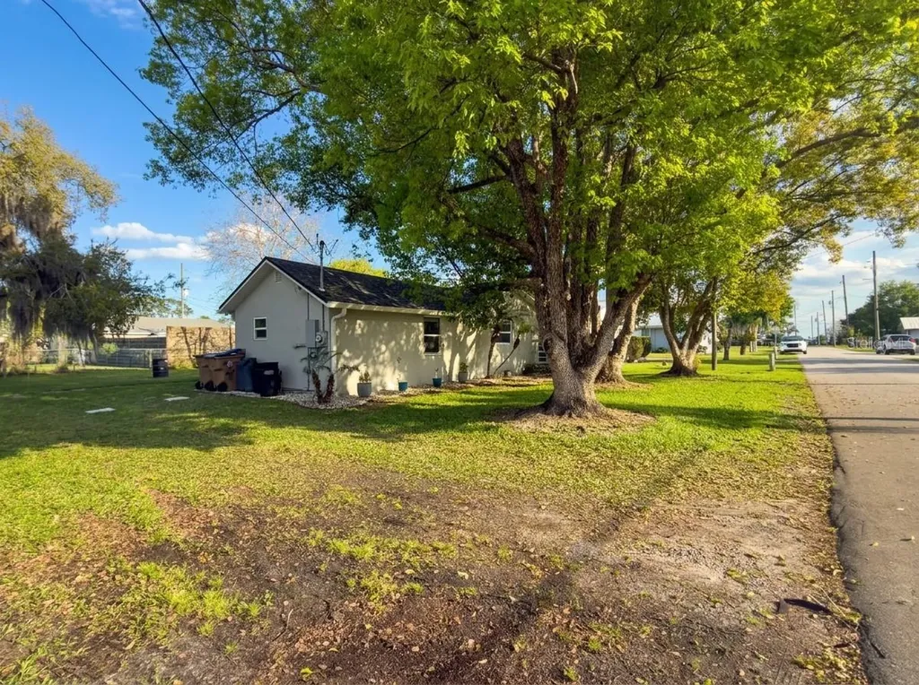 1611 Salmon Street St Cloud FL 34771