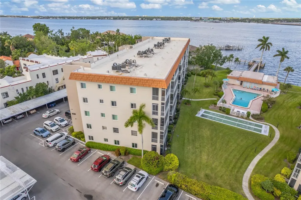 1650 1st Avenue W Bradenton FL 34205