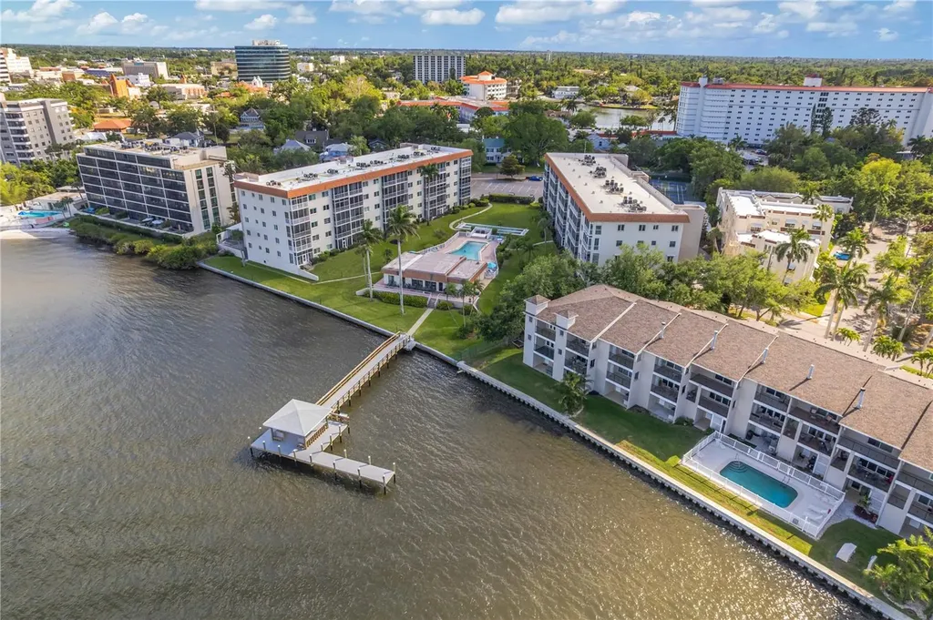 1650 1st Avenue W Bradenton FL 34205