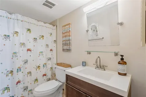 1650 1st Avenue W Bradenton FL 34205