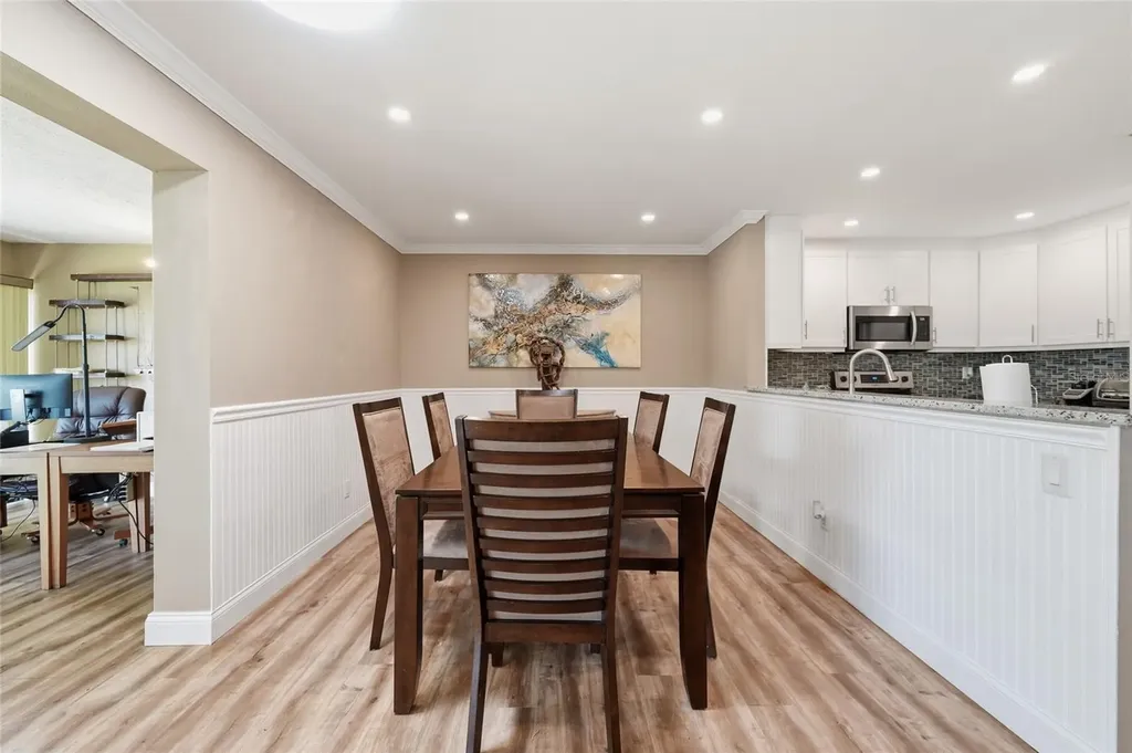 7101 Fairway Bend Circle Sarasota FL 34243