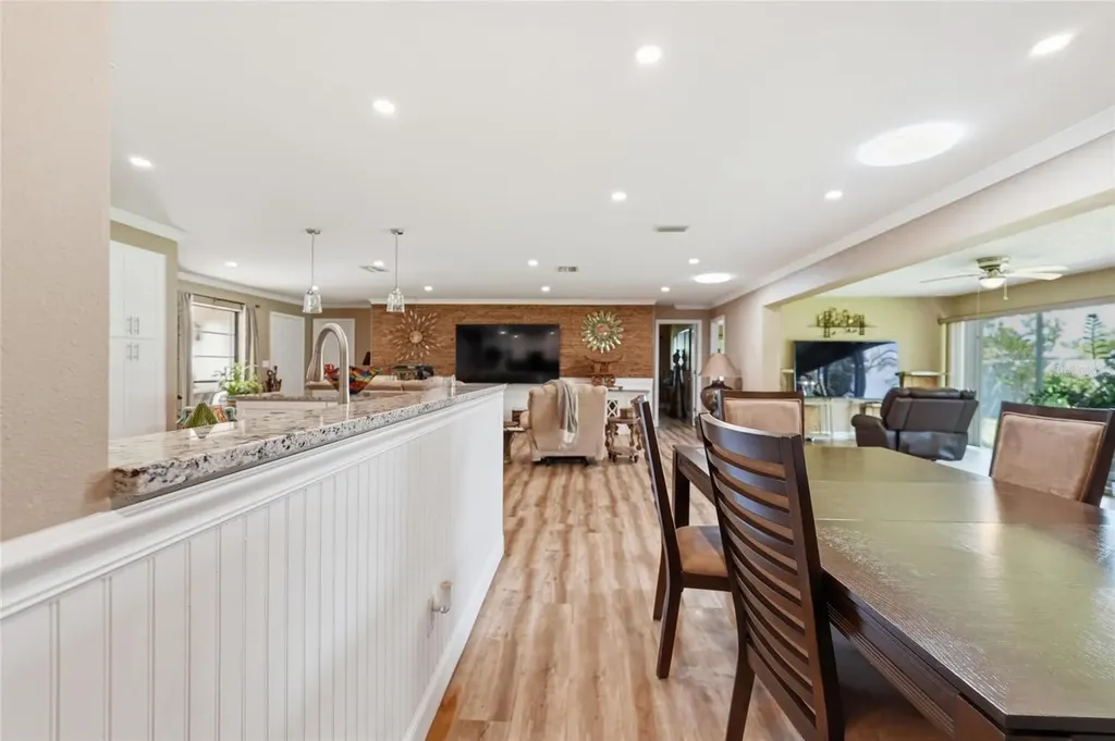 7101 Fairway Bend Circle Sarasota FL 34243