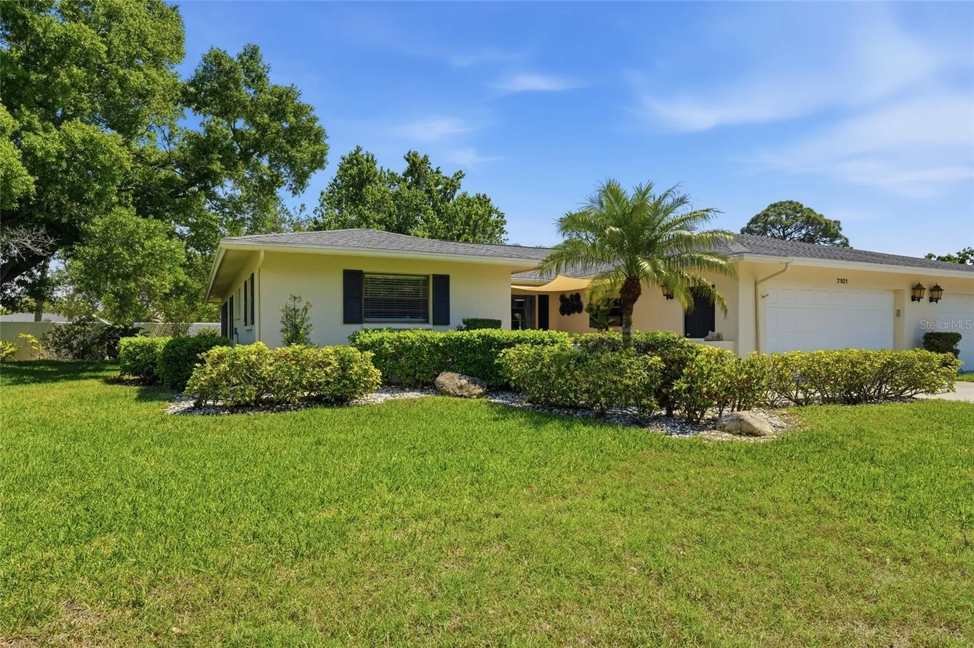 7101 Fairway Bend Circle Sarasota FL 34243