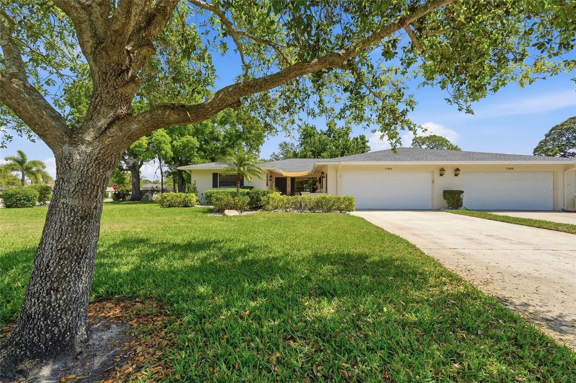 7101 Fairway Bend Circle Sarasota FL 34243