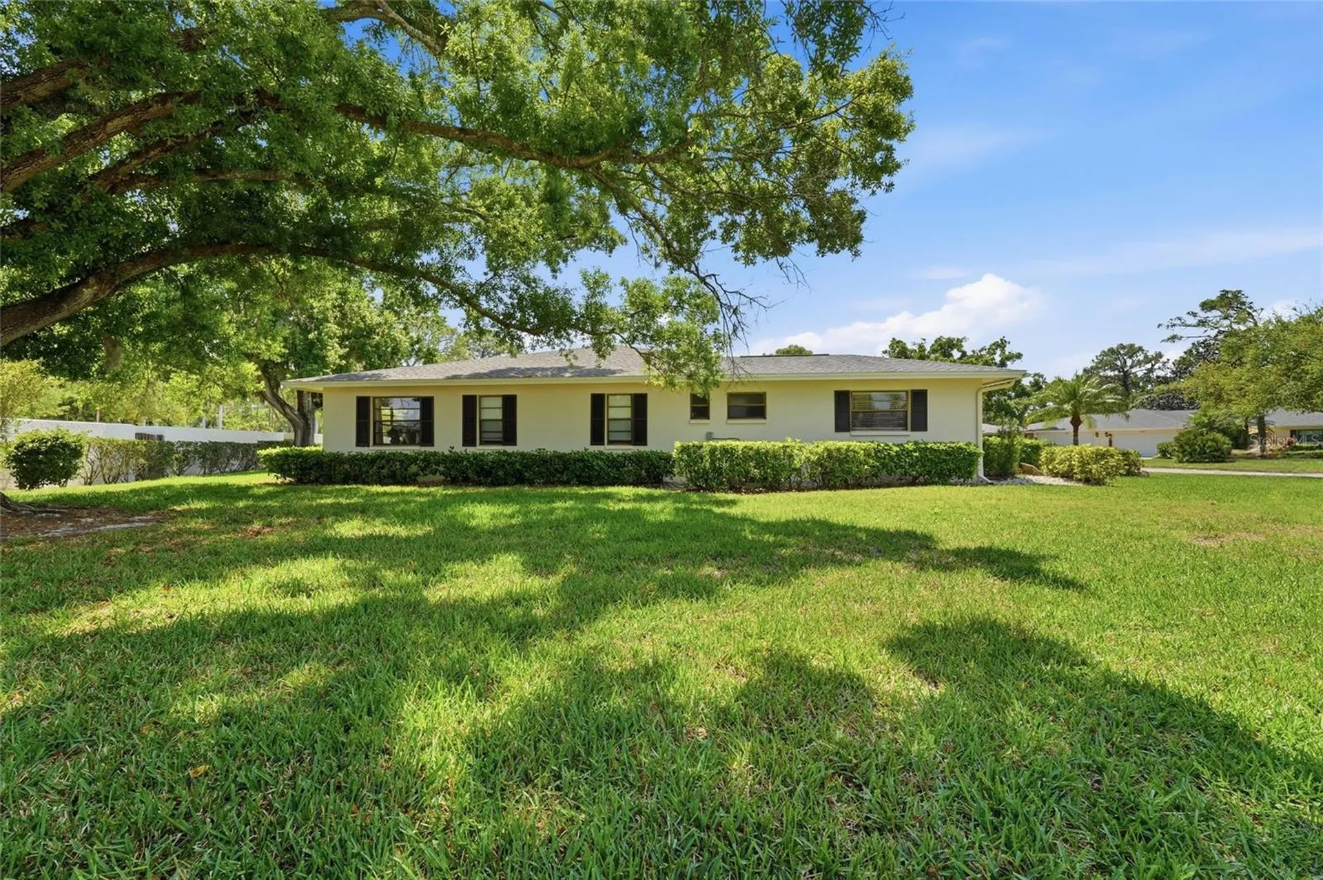 7101 Fairway Bend Circle Sarasota FL 34243