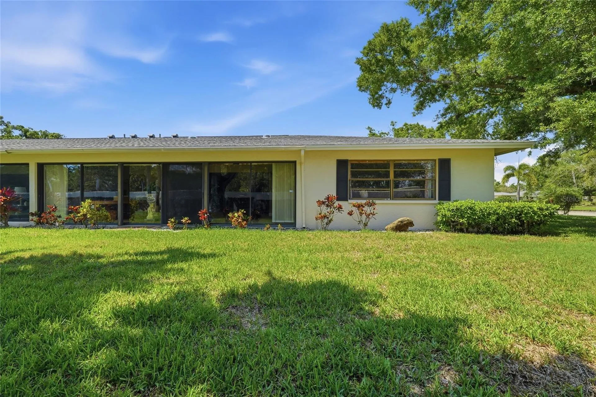 7101 Fairway Bend Circle Sarasota FL 34243