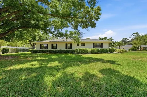 7101 Fairway Bend Circle Sarasota FL 34243