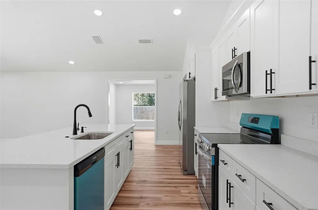 8130 Ridge Road Weeki Wachee FL 34613