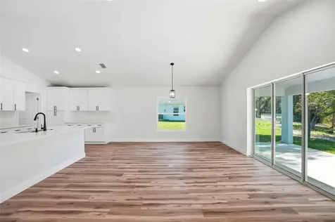 8130 Ridge Road Weeki Wachee FL 34613