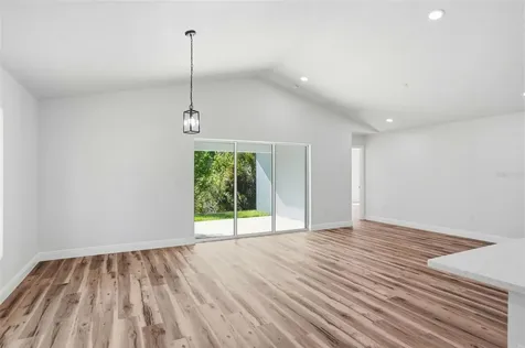 8130 Ridge Road Weeki Wachee FL 34613