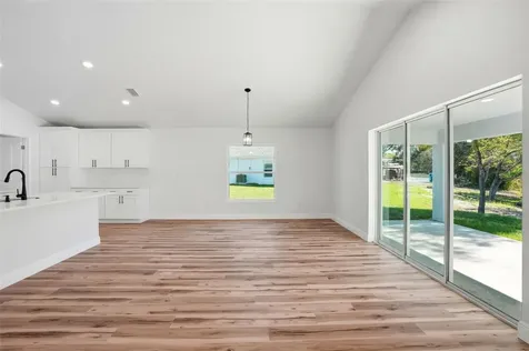 8130 Ridge Road Weeki Wachee FL 34613