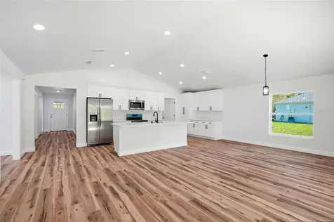 8130 Ridge Road Weeki Wachee FL 34613