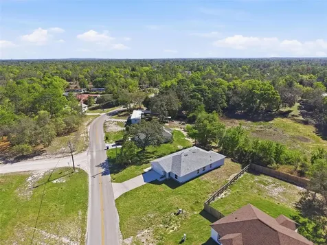 8130 Ridge Road Weeki Wachee FL 34613
