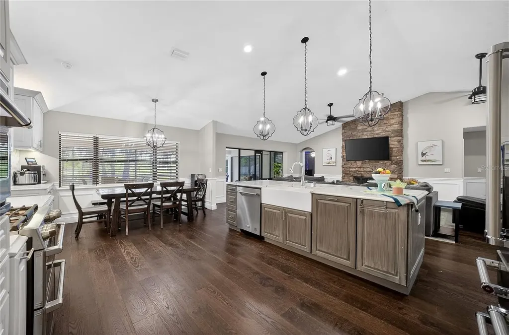 1324 Otters View Court Fruitland Park FL 34731